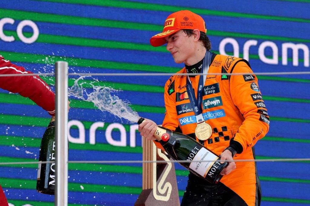 Oscar Piastri conquista Barcelona y lidera el doblete de McLaren en&nbsp;España