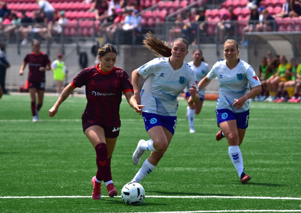 ¡GOLPE DE REALIDAD PARA AFC TORONTO! Derrota dolorosa 4-0 frente a Ottawa Rapid FC en&nbsp;casa